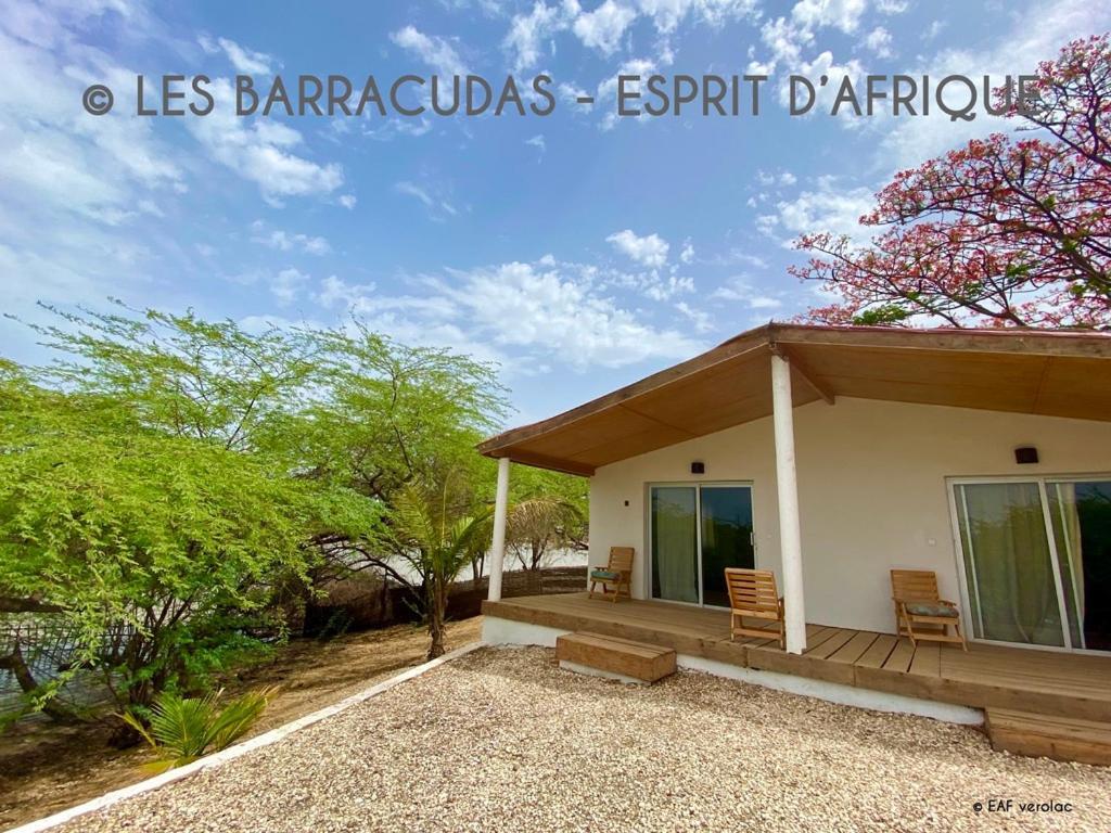 Les Barracudas Sokone Bagian luar foto